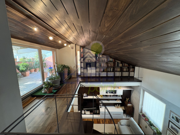 CASA SEMI-INDIPENDENTE CON TERRAZZA - UNICA NEL SUO GENERE IN CENTRO PAESE