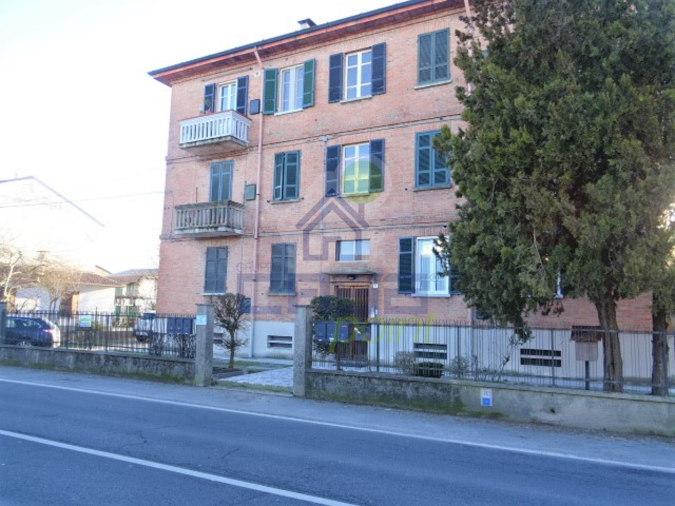 fronte palazzina
