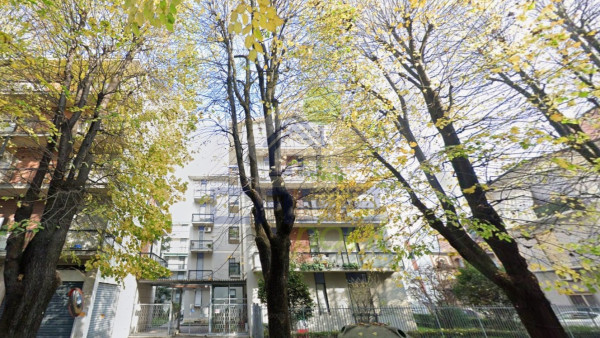 POSSIBILITA' DI TRILOCALE ADIACENTE IL CENTRO DI LODI