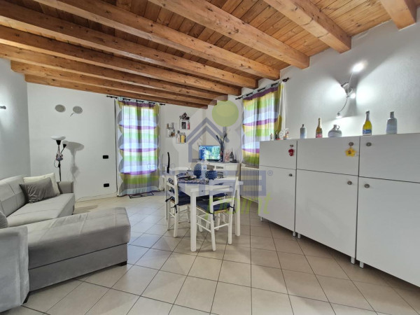 APPARTAMENTO LOCATO IN PALAZZINA LIBERTY NEL CUORE DI PIACENZA