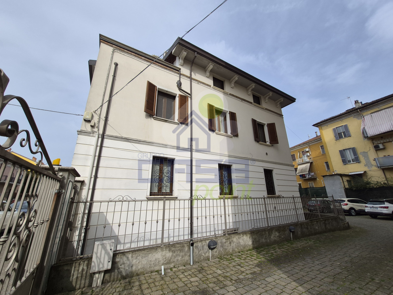 est LATO carraio (1).jpg