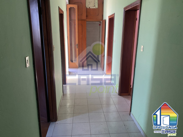 Trilocale di grande metratura con cantina a Crema