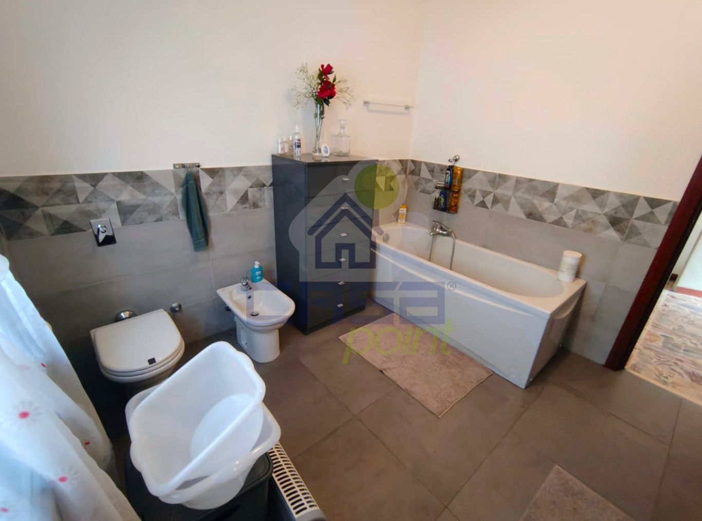 WhatsApp Image 2026-03-18 at 15.50.26 (4).jpeg