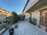 PIANO TERRA CON CORTE PRIVATA AD OFFLAGA