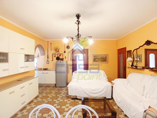 CASA AUTONOMA IN CENTRO A CALVATONE