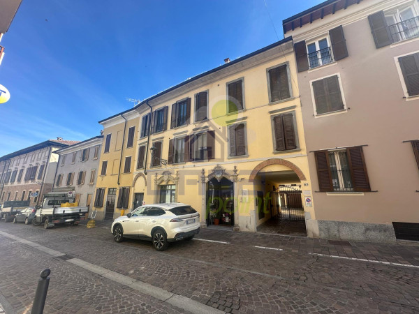 Bilocale in centro con ascensore – Investimento che si ripaga da solo