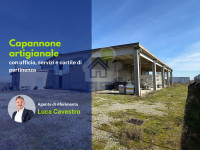 Capannone artigianale - Ampia area esterna e ottima accessibilità