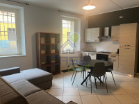 BILOCALE ARREDATO CON POSTO AUTO IN CENTRO STORICO