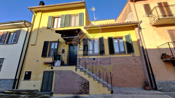 TRILOCALE RISTRUTTURATO CON INGRESSO INDIPENDENTE E TAVERNA!