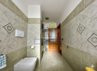 BAGNO CON VASCA PRIMO PIANO2.jpg