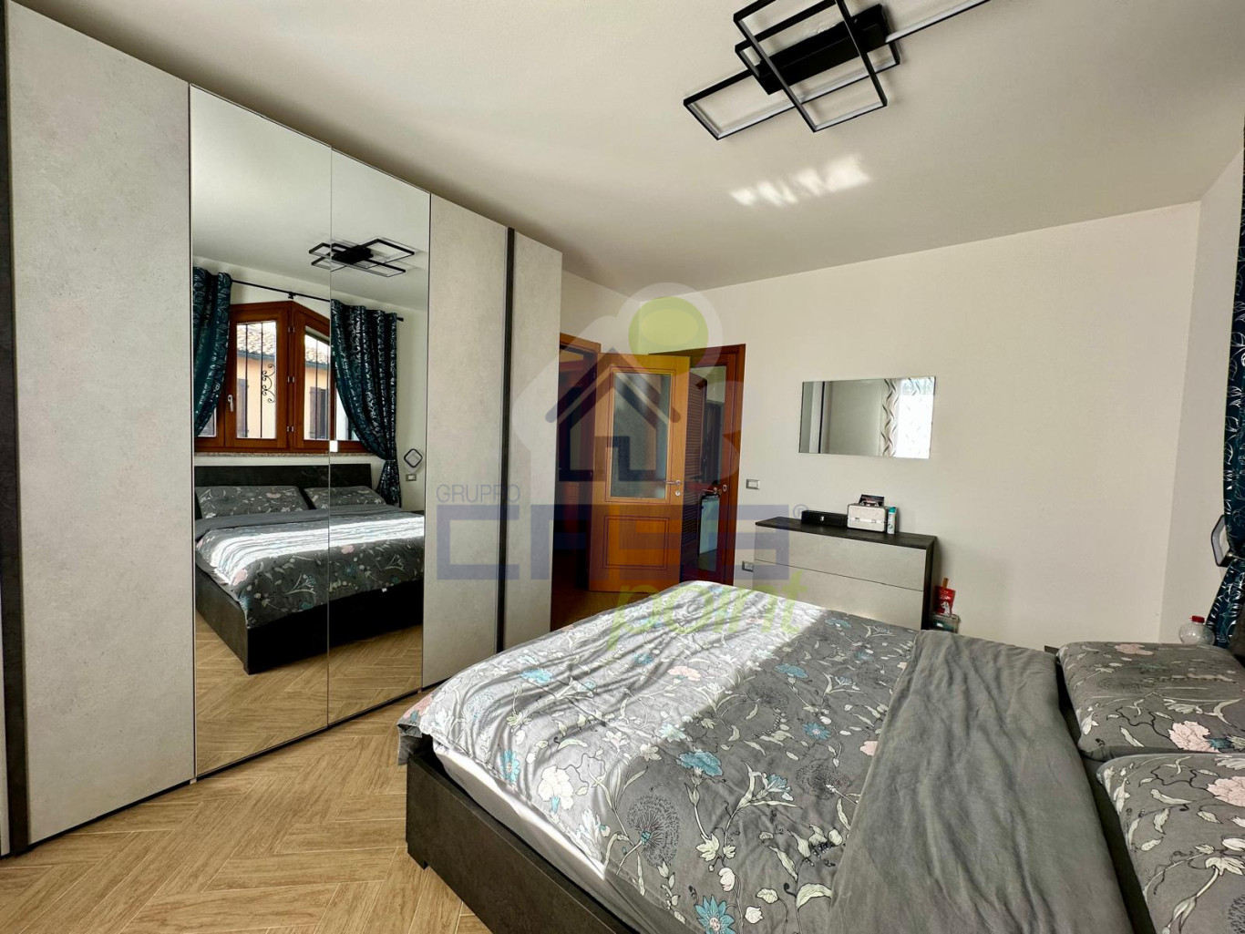 STANZA MATRIMONIALE3.jpg