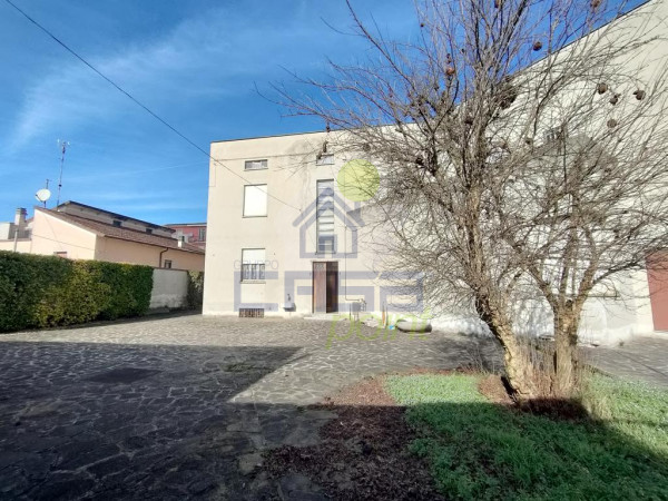 CASA AUTONOMA CON GARAGE DOPPIO