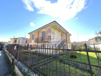 VILLA SINGOLA A PADERNO PONCHIELLI