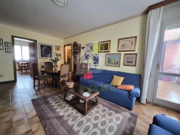 TRILOCALE ULTIMO PIANO CON AMPIO BOX E CANTINA