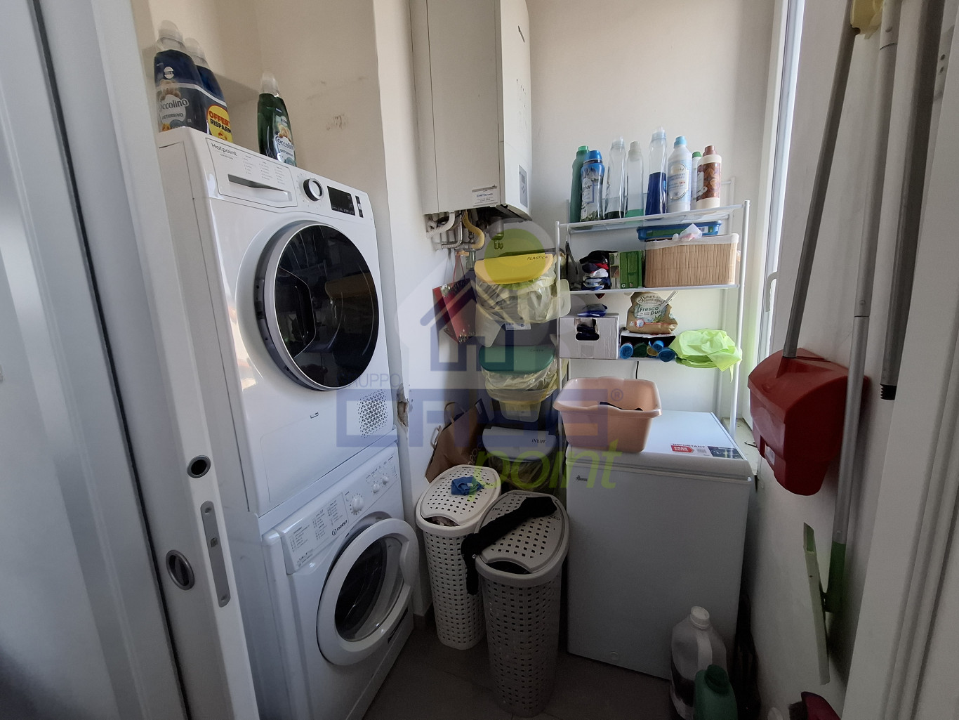 RIPOSTIGLIO/LAVANDERIA
