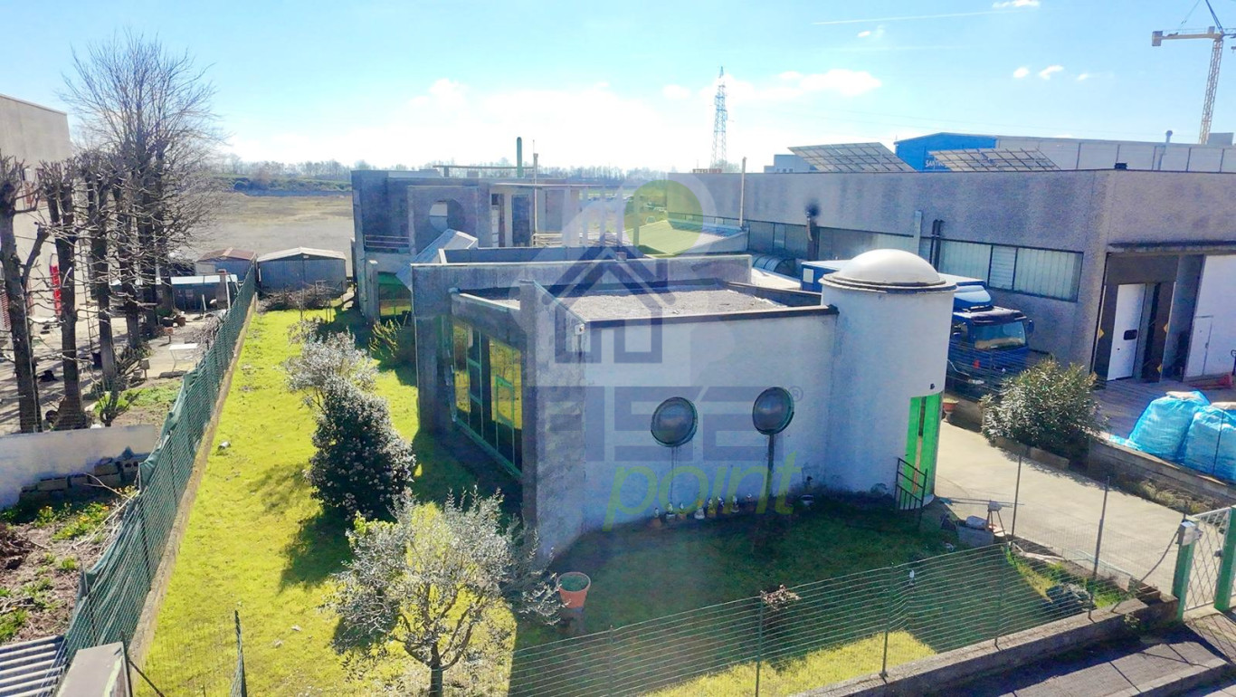 CASA INDIPENDENTE CON LABORATORIO – IDEALE CASA E ATTIVITÀ